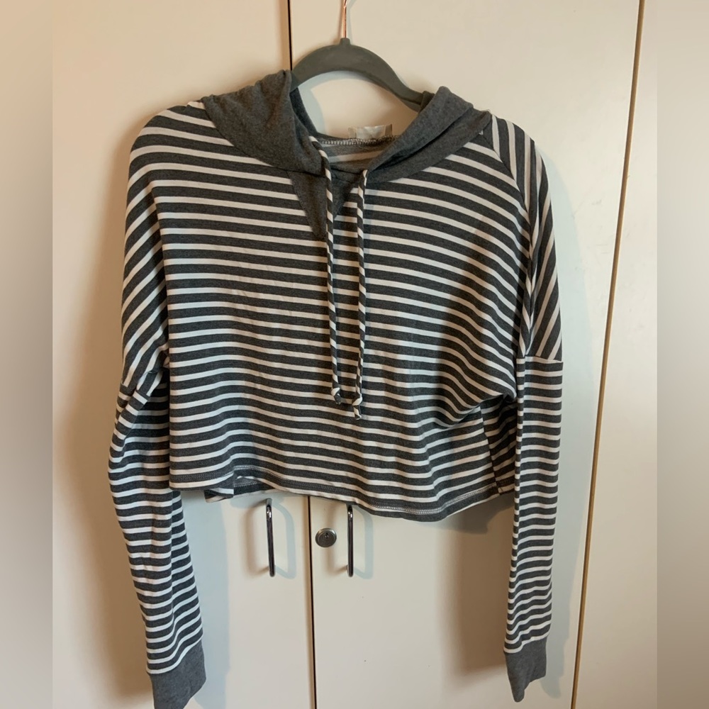 Cropped hoodie